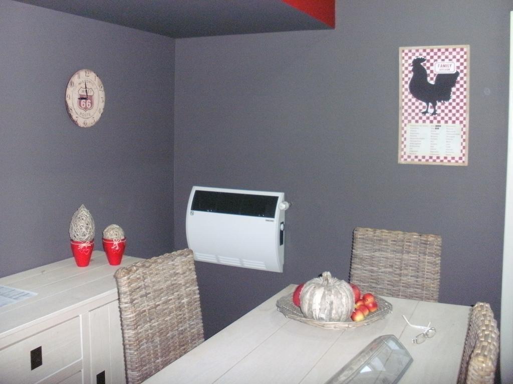 Gite Du Vieux Pommier แอร์บูมองต์ ภายนอก รูปภาพ